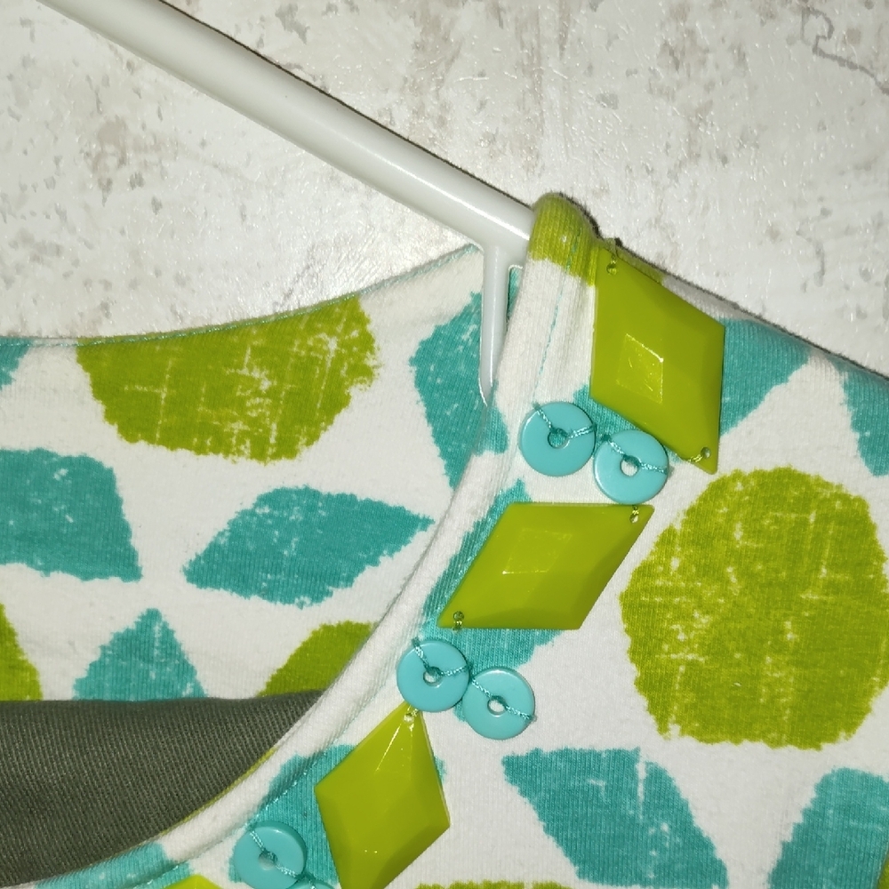 Ruby Rd. Long Sleeve Tee Green and Blue Geometric Pattern - Picture 3 of 7